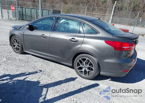 2016 Ford Focus Se z USA, uszkodzony, nr VIN 1FADP3F21GL403670